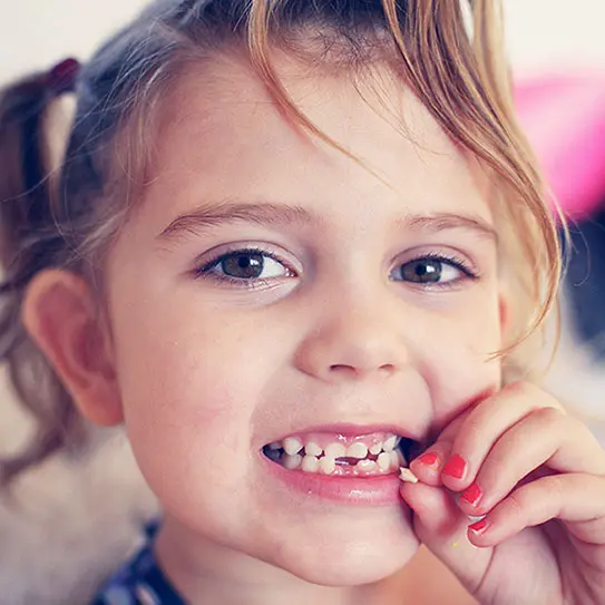 loose baby tooth cracked in half | Scottsdale Dental Centre